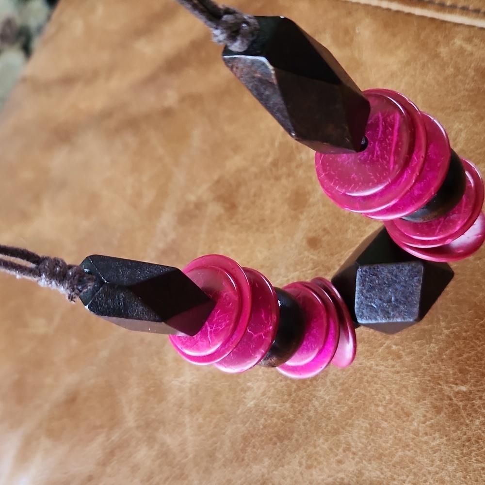 BOHO Wooden Pink Brown Beaded Chunky Necklace - Picture 7 of 8